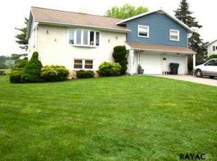 2624 Skylark Dr, York, PA 17403