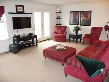 5th image of 1100 Almond Dr