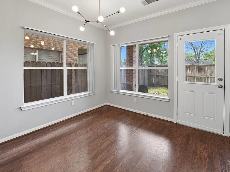 5227 Brinkman Ct — Photo 12