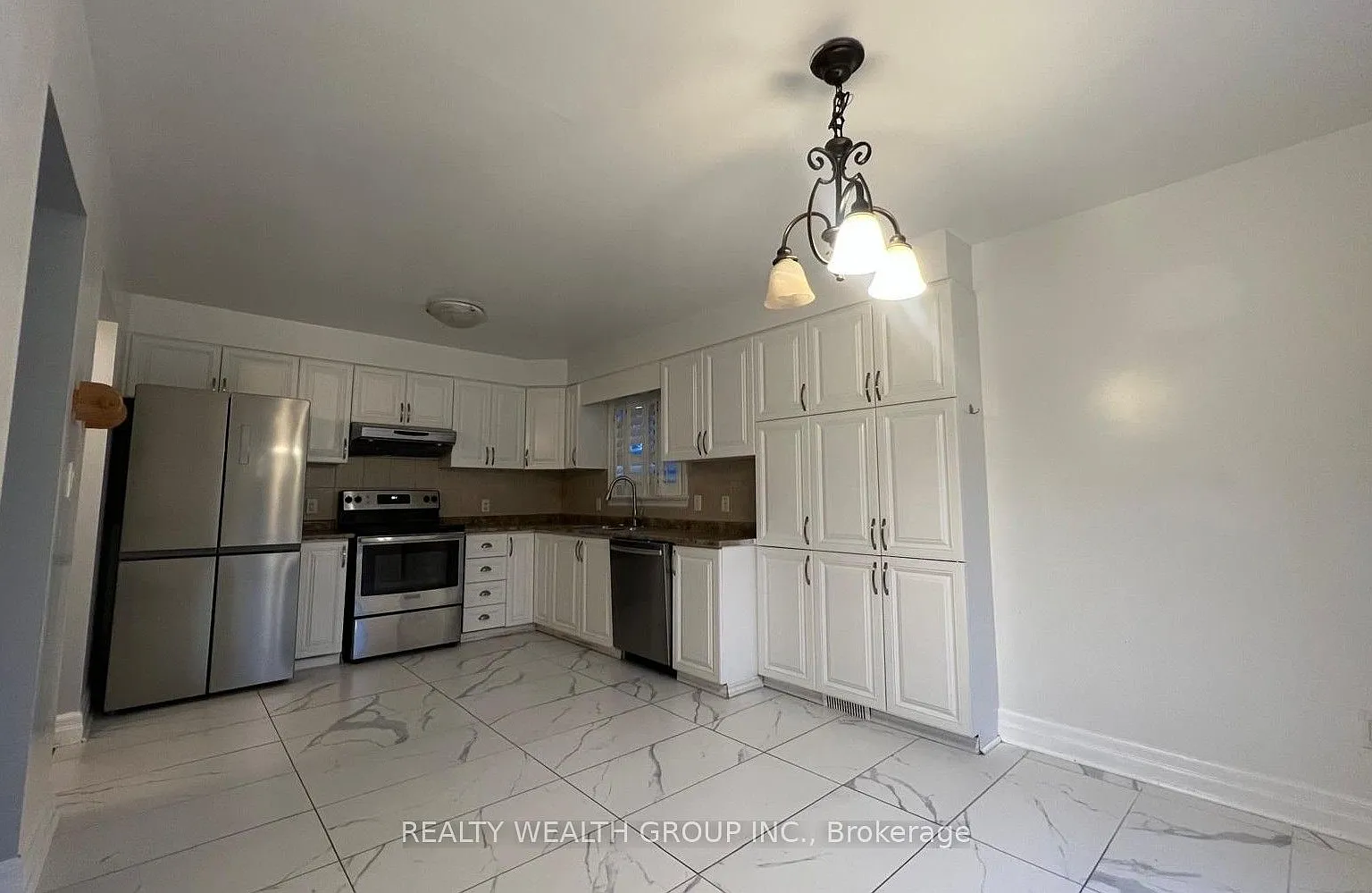 4 bed, $3,300 — Photo 3