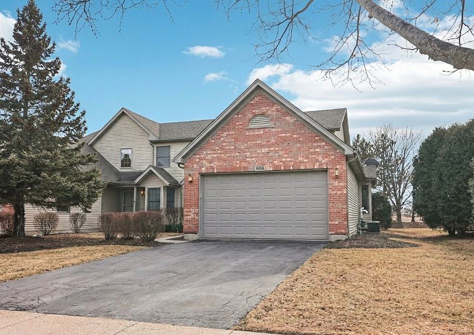 1st image of 683 Hampshire Dr
