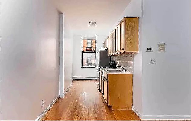 1st image of 4 Bleecker St #320