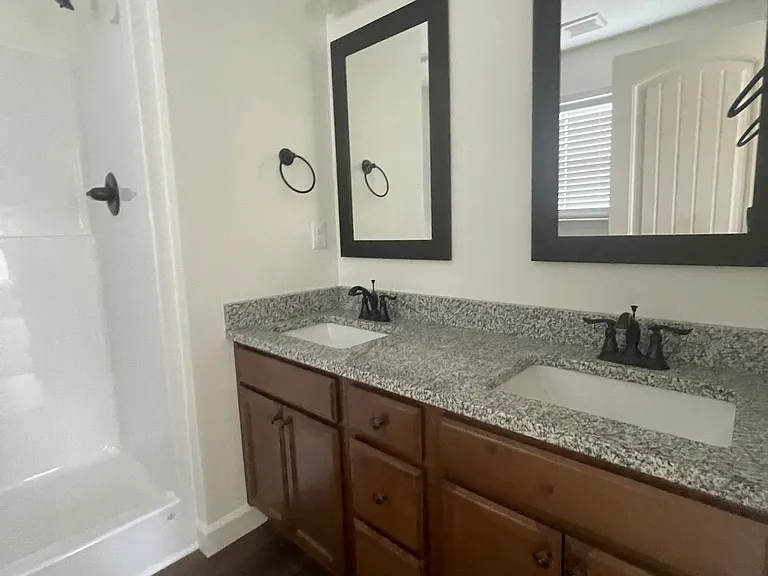 1172 Cleve Gosnell Ln — Photo 3