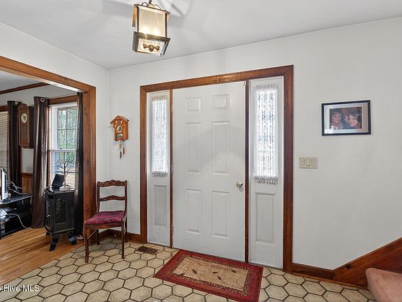 5th image of 1201 Willeyton Road