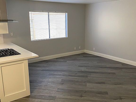 3rd image of 500 N Maryland Ave APT 1