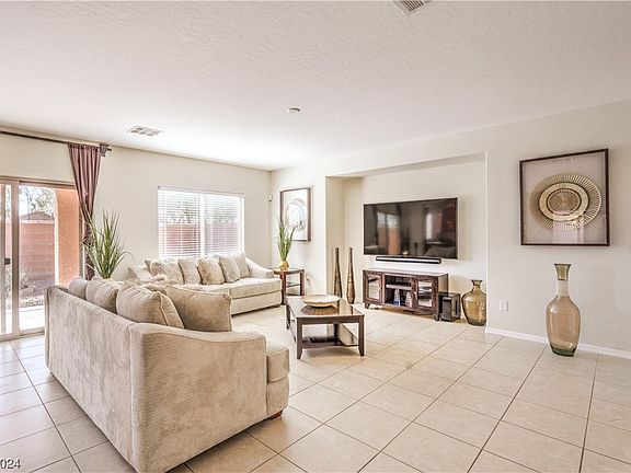 5th image of 4217 Galapagos Ave