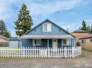 216 4th Ave NE, Puyallup, WA
