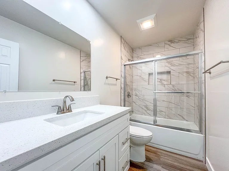 6535 Pickering Ave — Photo 21