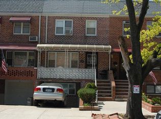 6020 76th St, Middle Village, NY 11379
