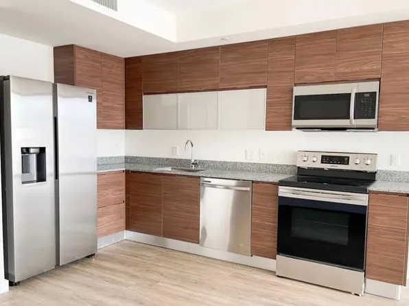 (undisclosed Address), Miami, FL 33132