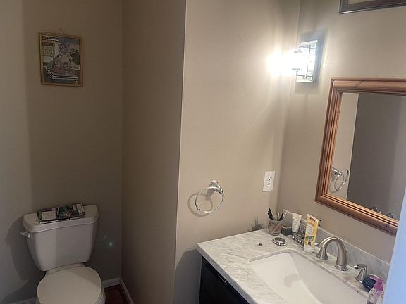 3rd image of 125 Rosemary Ct