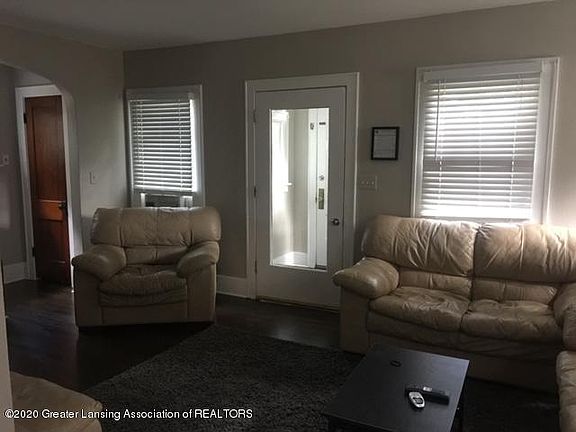 2nd image of 543 Charles St