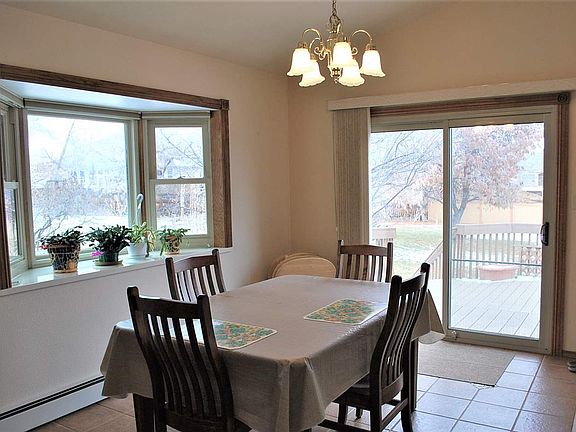 4th image of 2036 N Surrey Ct