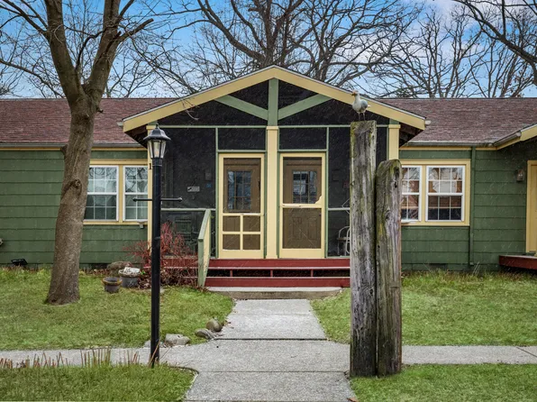 15657 Lakeshore Rd #12, Union Pier, MI 49129