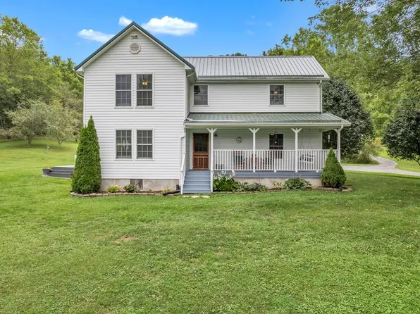 9231 Stillmeadows Ln, Meadowview, VA 24361