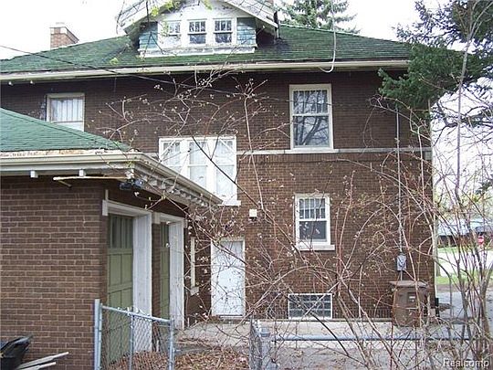 3rd image of 17 Ottawa Dr