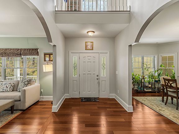 2nd image of 36 Bassett Lane