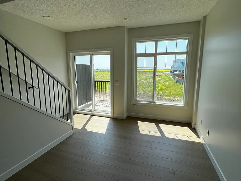 33 Cartmell Ct SW — Photo 2