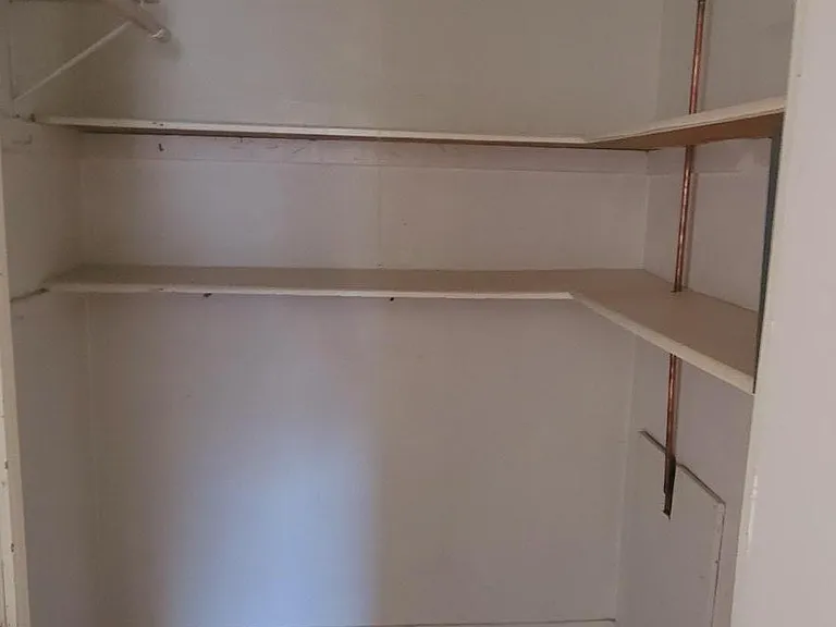 403 W Freeman St #13 — Photo 2
