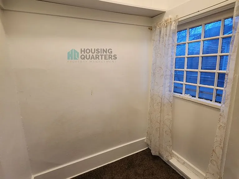 1414 N Lincoln St — Photo 4