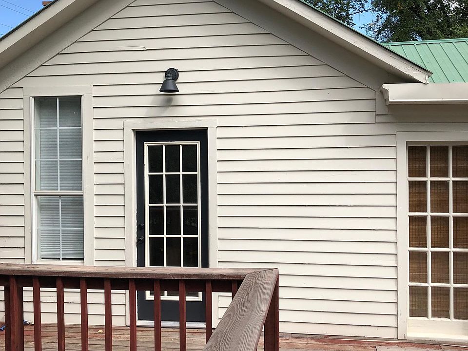 Entrance to apartment off private deck