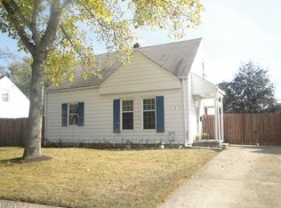 2323 Parkview Dr, Cuyahoga Falls, OH 44223