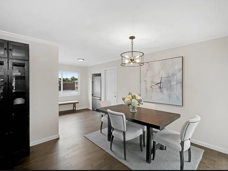 7 Newhall St — Photo 3