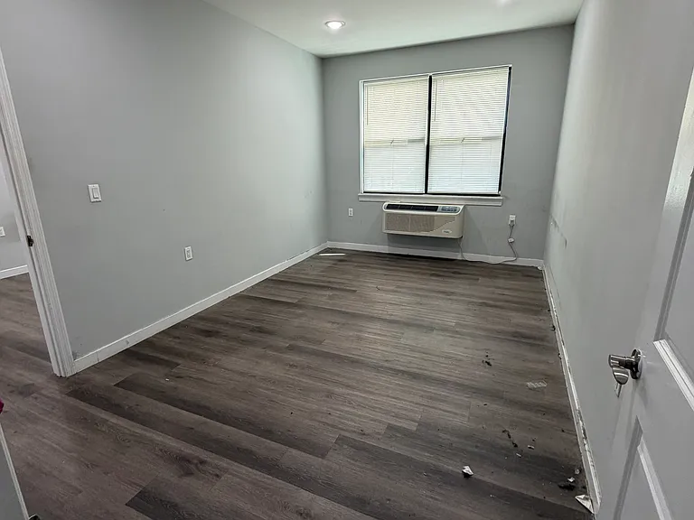 168 Rosa Parks Blvd #203 — Photo 3