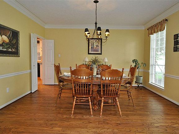 4th image of 5802 Beaver Falls Dr