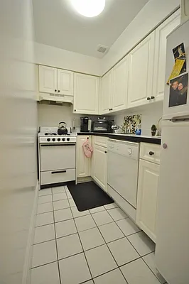 Rented by Keller Williams NYC | media 19