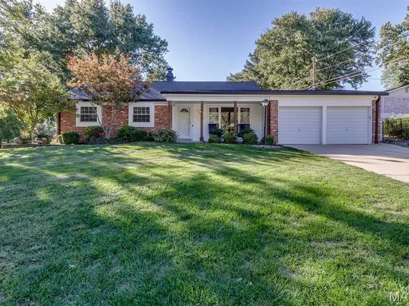 6819 Turnesa Ln, Saint Louis, MO 63129