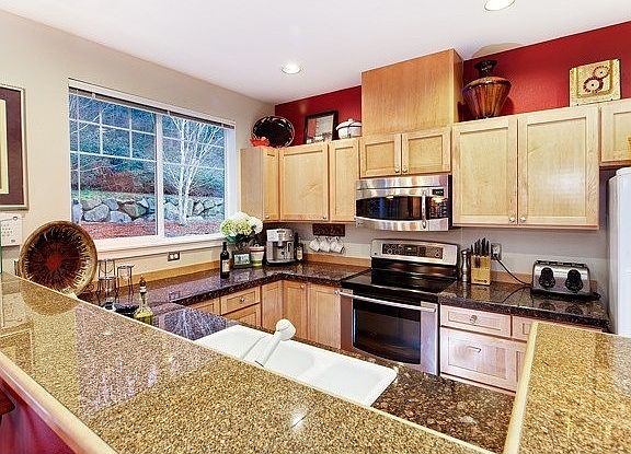 5th image of 3500 E Lake Sammamish Pkwy SE Unit 101