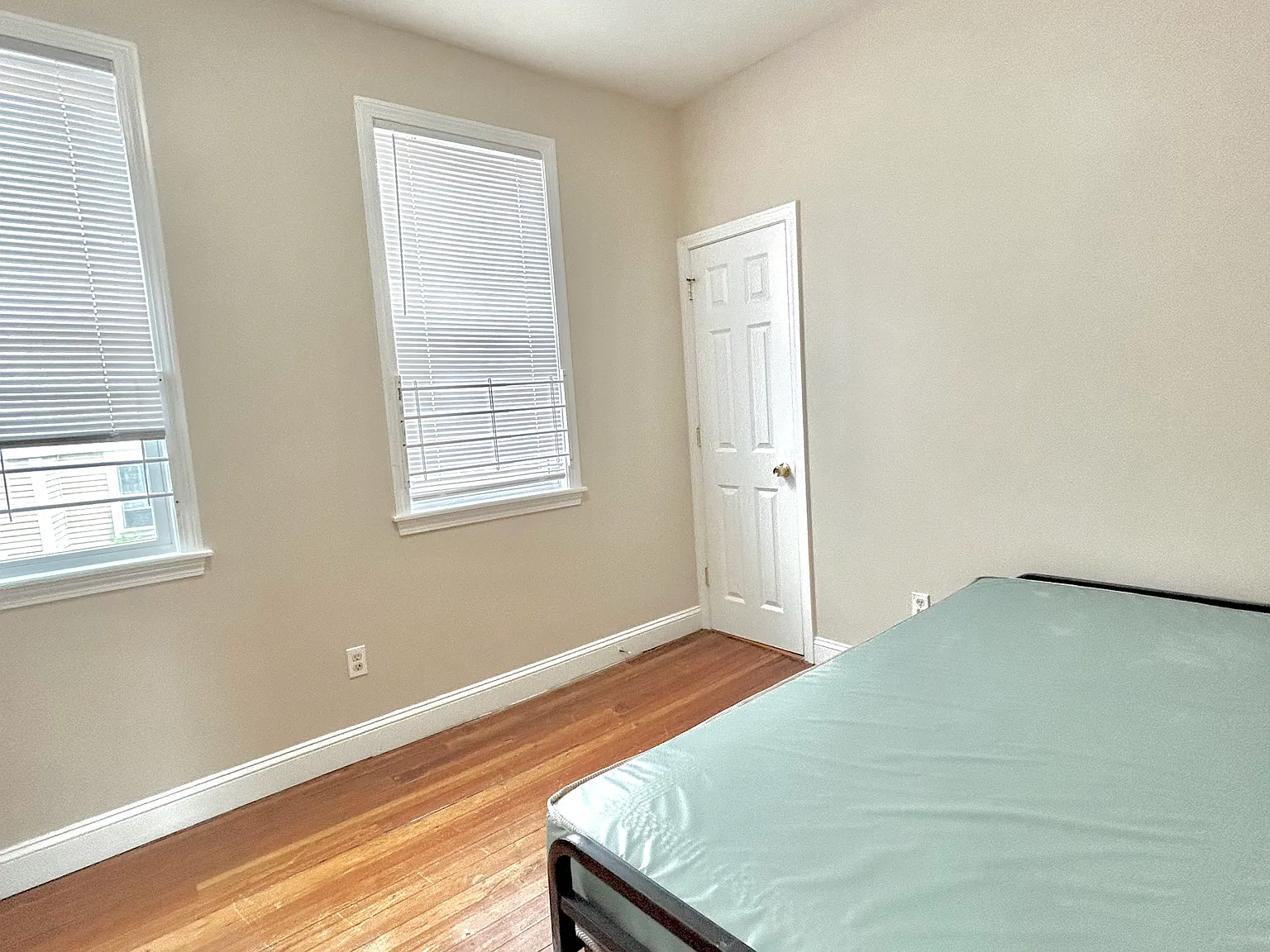 4 bed, $3,500 — Photo 4