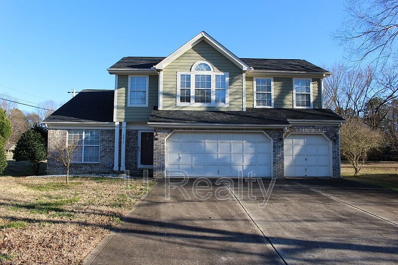 1st image of 3010 Williams Station Rd