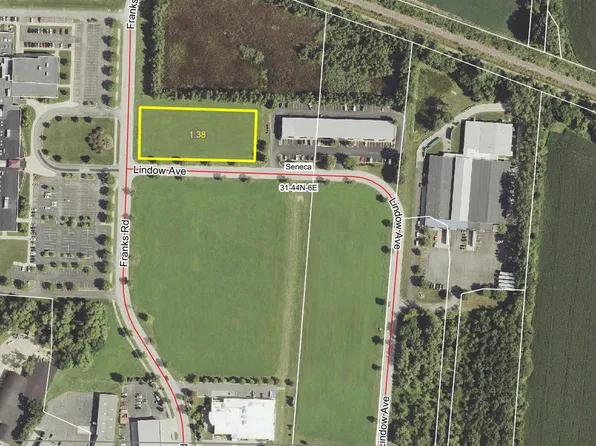 8 Lindow Ln, Marengo, IL 60152