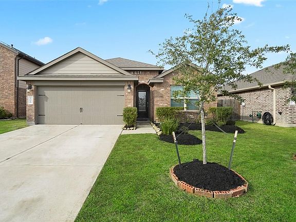 2nd image of 18410 Pelham Hollow Trl