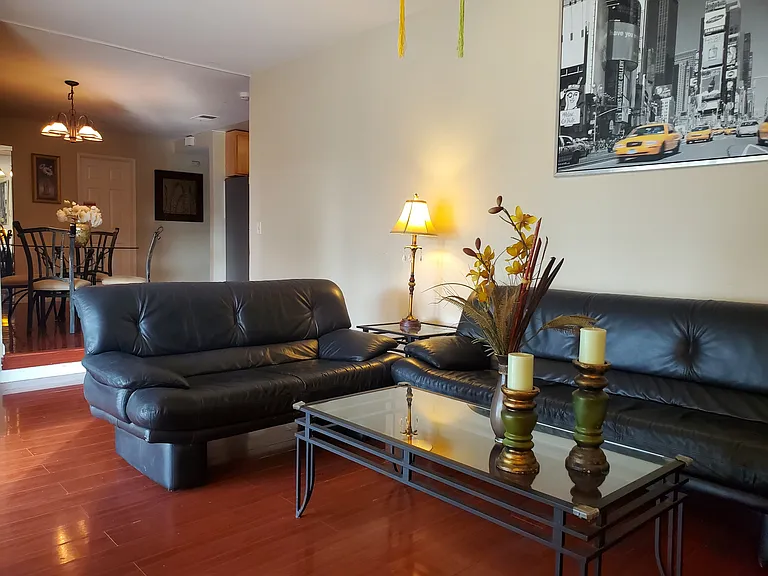 Askham Place Ct — Photo 26