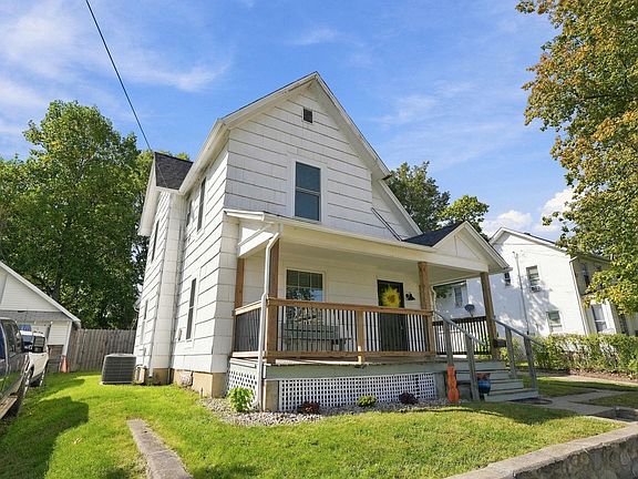 2nd image of 206 S Superior St