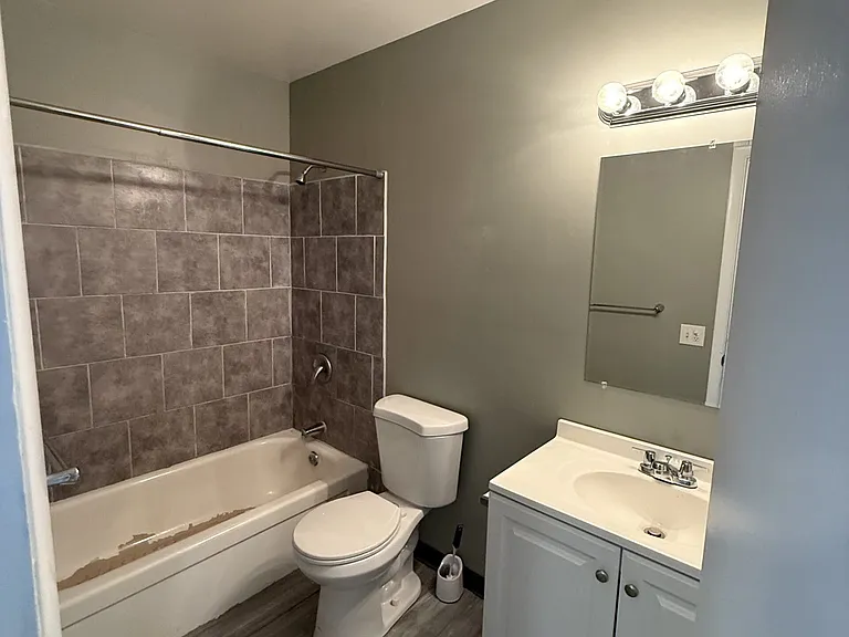 401 Smith St #STA4 — Photo 9