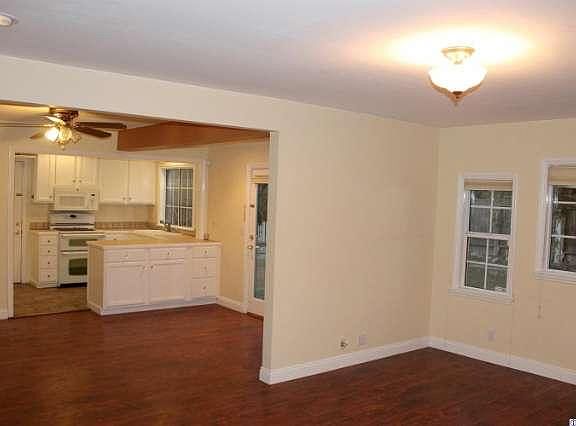 5th image of 3239 Grandeur Ave