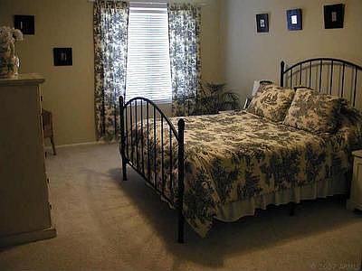 VERY LARGE master bedroom!! Carpeted and has ceiling fan.