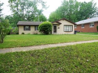 2109 Lantern Hill Dr, Urbana, IL 61802