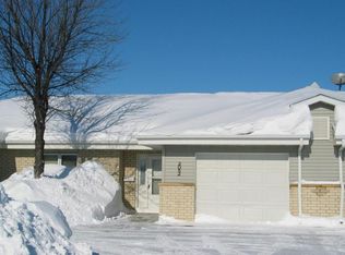 2052 Westminster Ct, Grand Forks, ND 58201