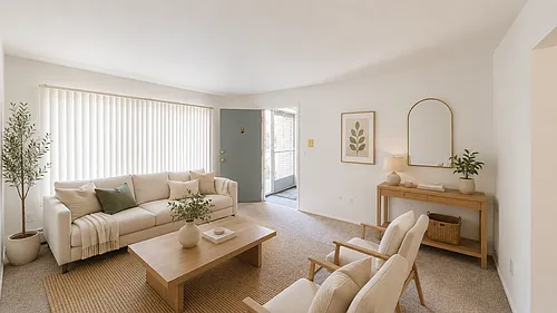 Outer Drive Manor Apartments Photo 1