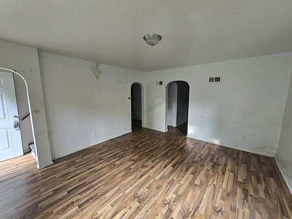 4th image of 317 S Starr Ln