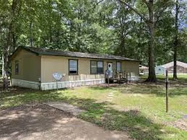 360 Oak Dr, Waskom, TX 75692