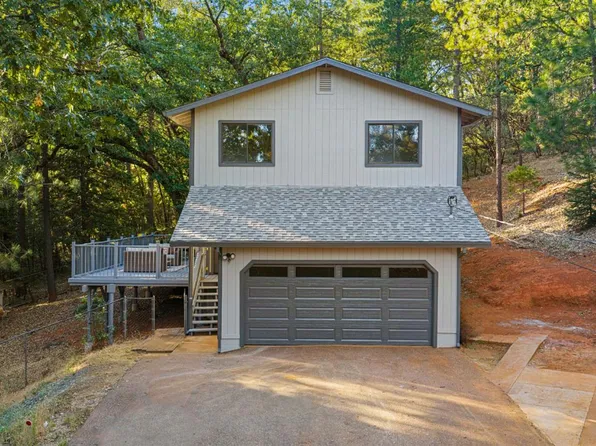 20292 Killarney Ln, Grass Valley, CA 95945