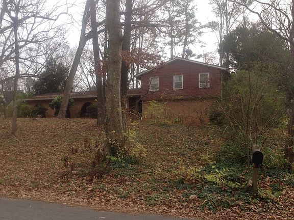 3rd image of 1969 Tanglewood Dr