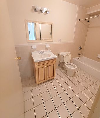4th image of 28-14 31st St #3