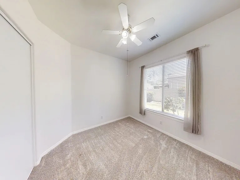 36248 Village Rd — Photo 10
